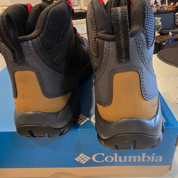 Columbia Newton Ridge Plus II Waterproof Boots Mens Sz 9 WIDE Hiking Shoes NEW - Picture 6 of 9